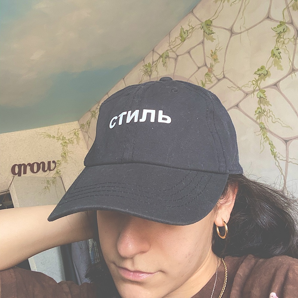 “Style” in Russian стиль Cap